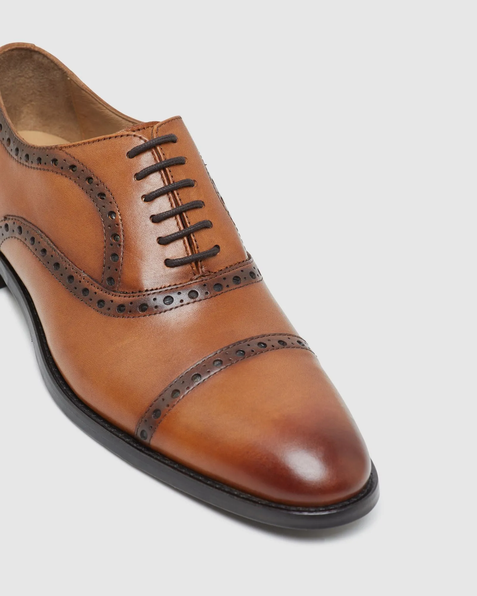 Ezra Leather Oxford Shoes