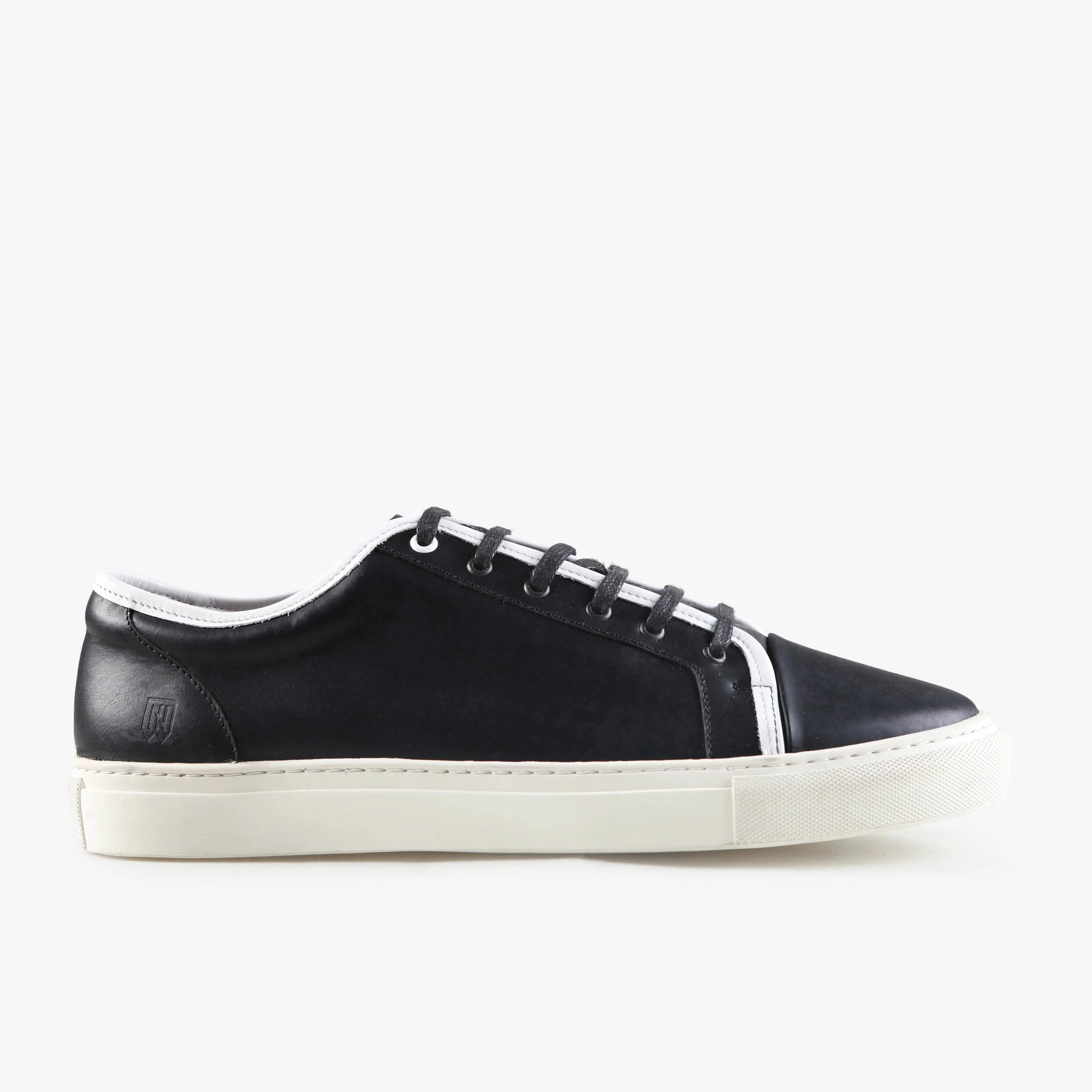 Gotham ll Black/White