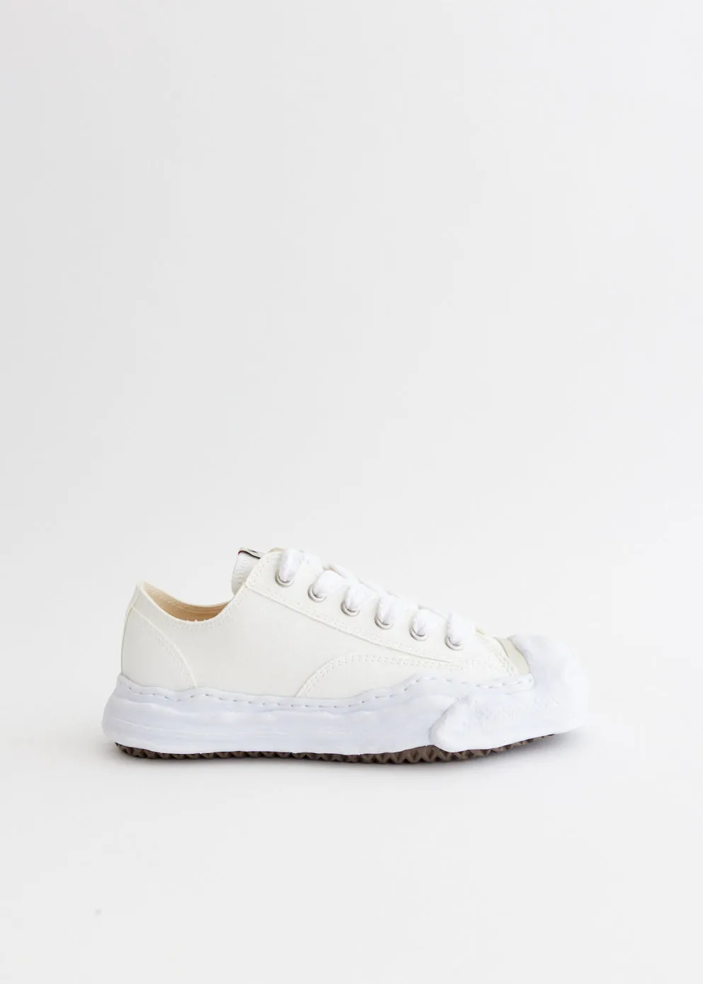 Hank Low Canvas Low Top Sneakers