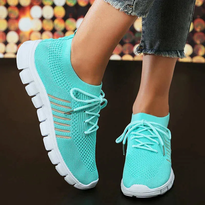 Women's lightweight soft sole sneakers